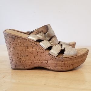 Born Wedge Sandals sz 10